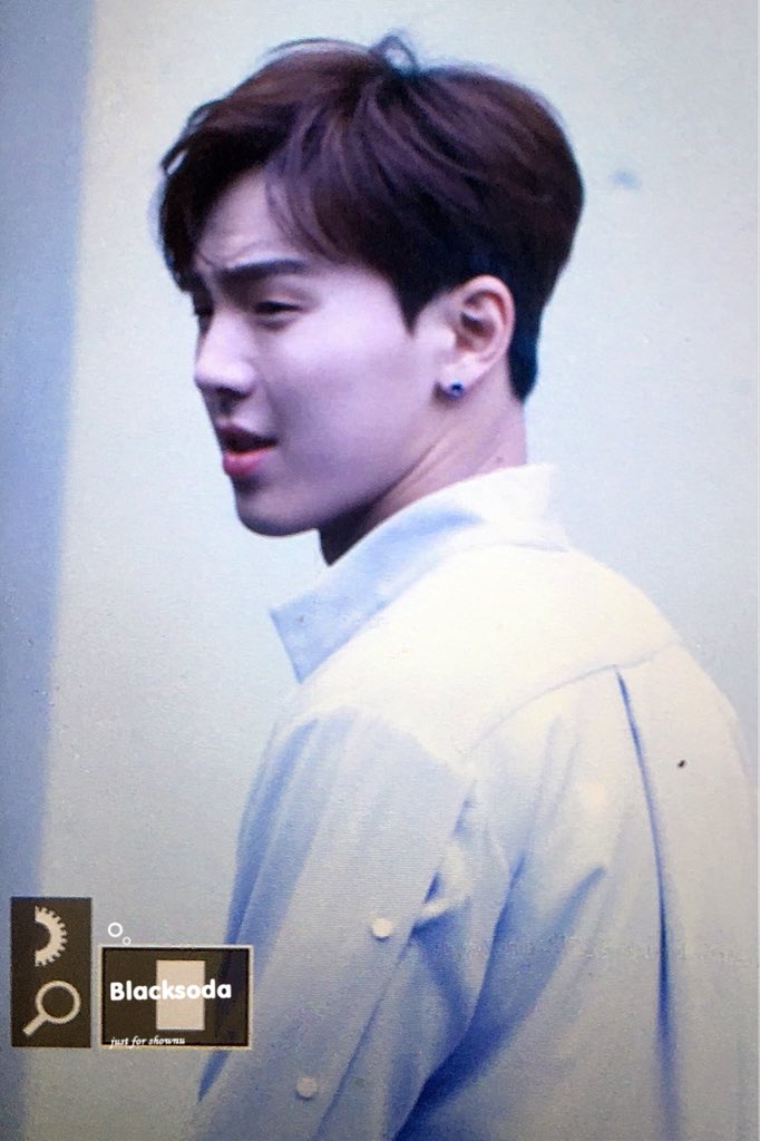 180502 밋앤그릿 출근
#몬스타엑스 #셔누 #SHOWNU
<a href="/OfficialMonstaX/">몬스타엑스_MONSTA X</a>