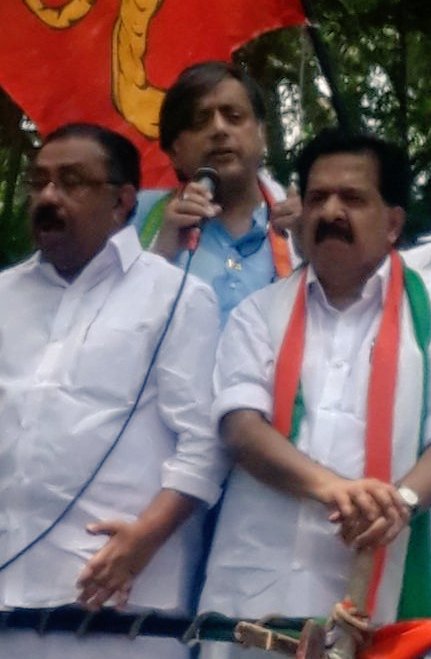 ShashiTharoor's tweet image. Rode a bullock cart to Raj Bhavan in Thiruvananthapuram today w/@chennithala &amp;amp; @mmhassan to protest the unjust rise in taxes on patrol&amp;amp;diesel which have hurt the aam aadmi. @INCIndia @INCKerala demand the withdrawal of unreasonable taxes on fuel which drive up all prices