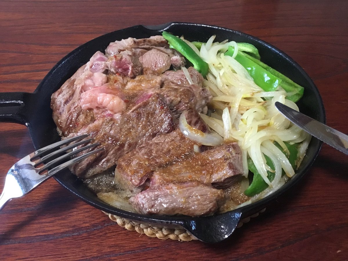 noborusaito's tweet photo. 取り急ぎ高額修理費の悪夢から逃れるべく、いきなり家ステーキ550g❗️😄👍🍖

#RME #高額修理費 #Fireface800 #いきなり家ステーキ https://t.co/h2PWfwKbkv