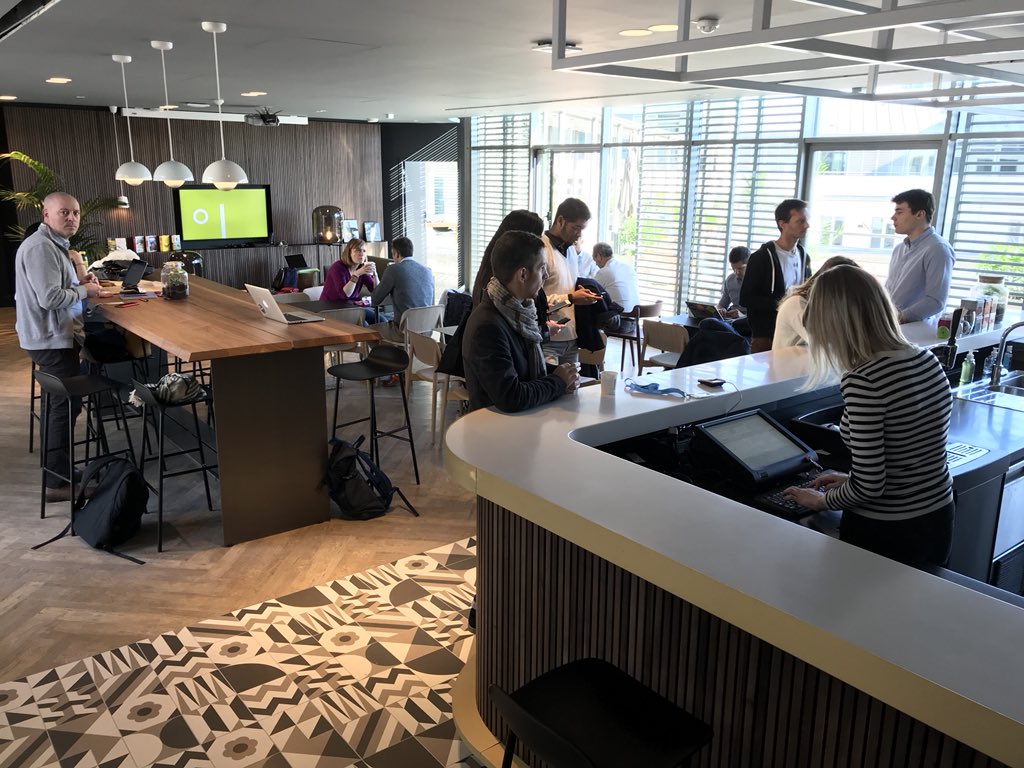 On est pas bien là ?!... 😎 @Nextdoor_fr St Lazare. Faites-moi signe si vous voulez venir prendre un café et découvrir l’un de nos nouveaux espaces 😉