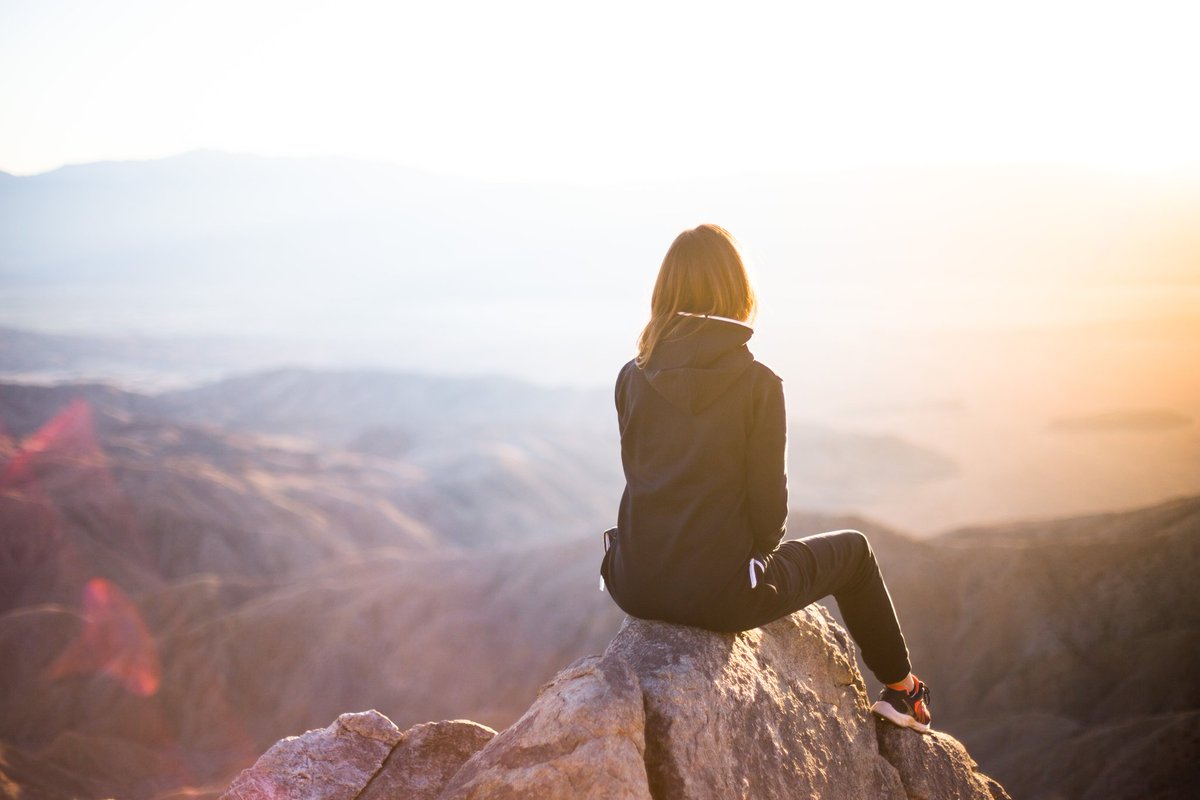 sandrakitlinska's tweet photo. Thought about having a start-up company? There are a ton of challenges that you’ll face, but remember, there’s nothing that can’t be overcome 👍 #WomeninBusiness #womenentrepreneurs #startuplife #wednesdaythoughts Photo Credit: @dnevozhai @unsplash https://t.co/FWrjU3FlwG