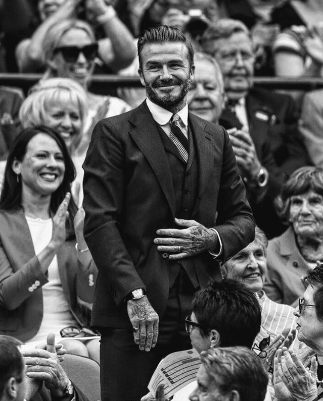 Happy birthday to the coolest man in football. David Beckham turns 43 today.

😎👏🎈