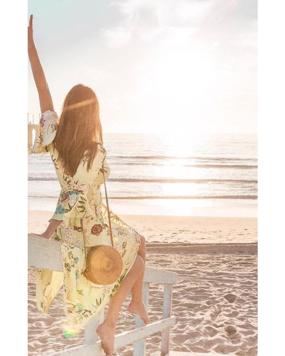 BellineAccessor's tweet photo. Oh sunny days 🌞 Find the round woven bags @ https://t.co/fbIRWNvIX5 👈

#Rotanbag #woven #beachbag #handmade #sunnydays #summer #musthave #Belline #fashion #accessories #holiday #happy https://t.co/bleodQinHk