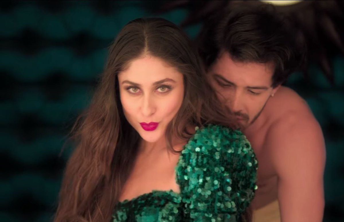 indiaforums's tweet photo. #HotnessAlert
The first song from #VeereDiWedding- #Tareefan
#KareenaKapoor @sonamakapoor 
RT if  you Liked the Song! https://t.co/eeiRM1G5jn