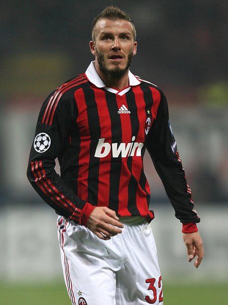 Classe, eleganza, qualità.
Grande uomo e grandissimo professionista!

Happy Birthday David 