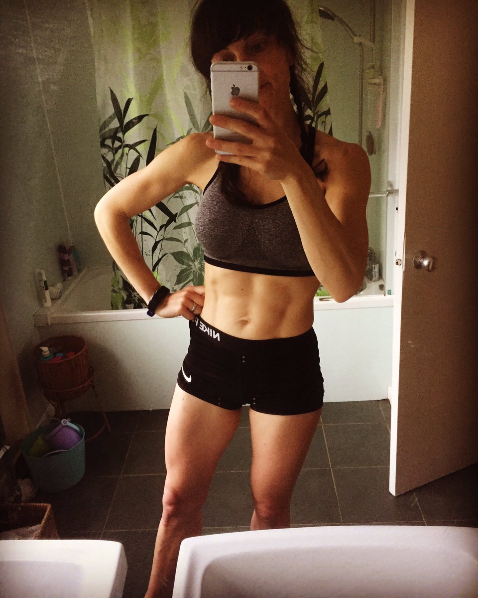 Josephine_Pea's tweet photo. 4 days til #competition π¬getting the #HIIT in this morning before proper gym sesh this pm. #training ##gliftinggirls #glifting #bikinimodelcompetition #4daystogo #4DaysLeft https://t.co/gDKcSySbE2