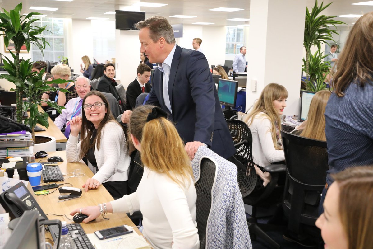 Conservatives's tweet image. Great to have former Prime Minister @David_Cameron, visit the volunteers in our call centre who have worked tirelessly throughout this local election campaign. One day to go! 🗳