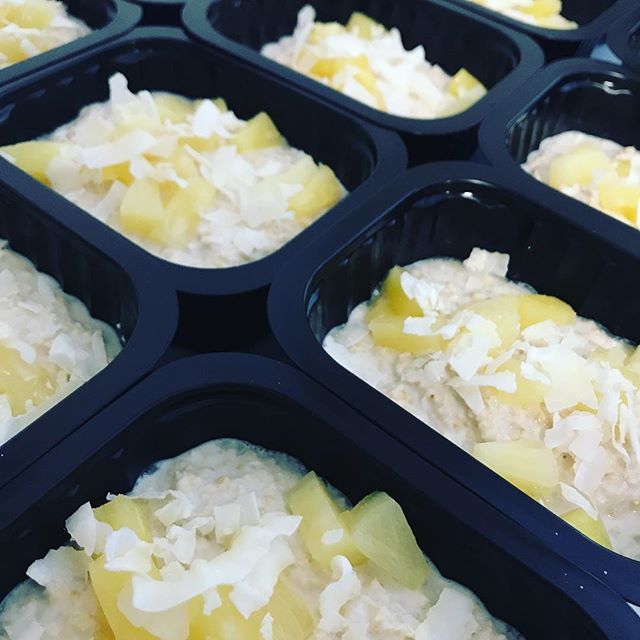 f4l_cz's tweet photo. Oblíbená mňamóza 😍 Dobrou chuť ❤️ Objednavejte naše krabičky na: https://t.co/BGJo3omAcY #trebic #krabicky #food #fitfood #fitnessfood #jimezdrave #zdravestravovani #zdravejidlo #zdravemlsani #krabickovadieta #nejlepsi #zdravestravovani #nestihate #… https://t.co/BDvKhqSaem https://t.co/BN9t9VlQPW