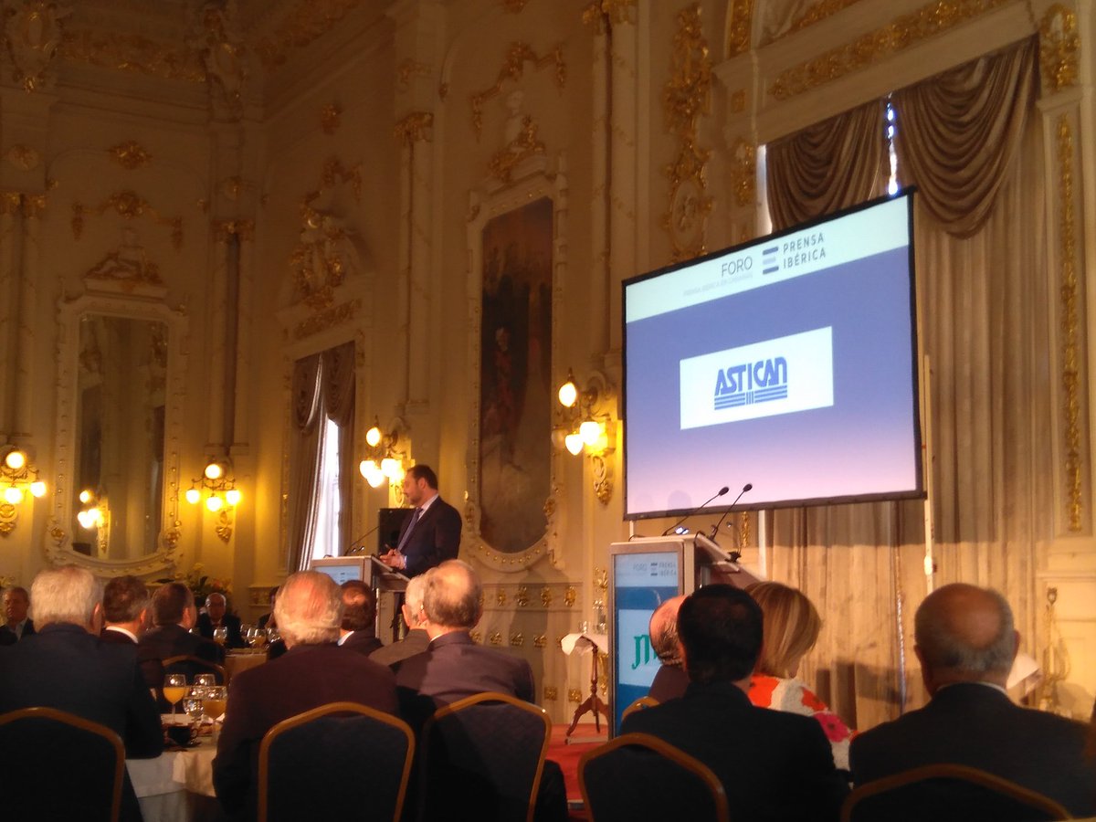 Vega2Santos's tweet image. .@abalosmeco

La dignidad de un país radica en la dignidad de la ciudadanía

Ahora estamos viviendo un modelo de desigualdad que debemos revertir, sólo desde el @PSOE se podrá hacer

#ForoPI #HagamosUnPaisMejor