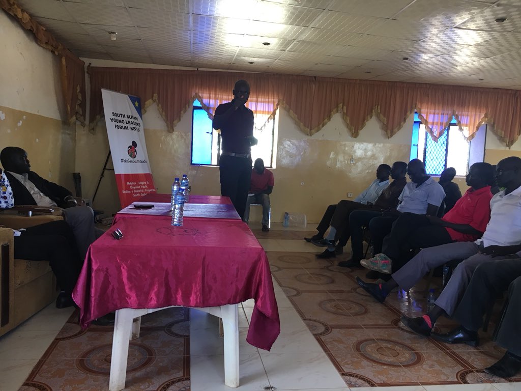 AjakPeter's tweet photo. One woman shared that she had lost her father during the liberation war, and her brother and her husband to the ongoing civil war. Young people are dying in large numbers and politicians are busy looting the country. #SSYLF meeting in #Nyamlel #SouthSudan https://t.co/mkl1rHdZFk