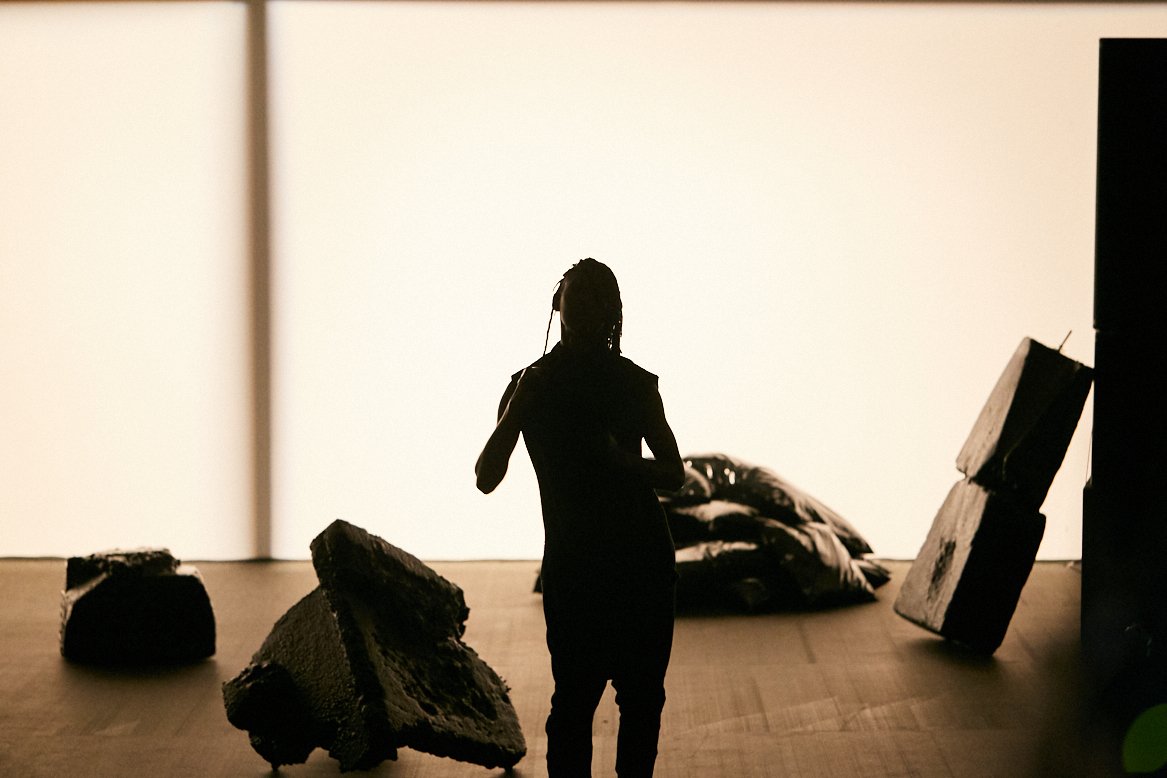 PalaisdeTokyo's tweet photo. Jamila Johnson-Small invite #ShelleyParker, #RowdySS et #LucySuggate pour sa 2ème soirée de résidence. #LaManutention
-
https://t.co/4VF45kXsXp https://t.co/yGAOn8Oozi