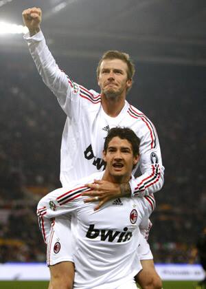 You my idol! You are my inspiration!!! You are my friend! Happy birthday bro    Meus parabéns David Beckham 