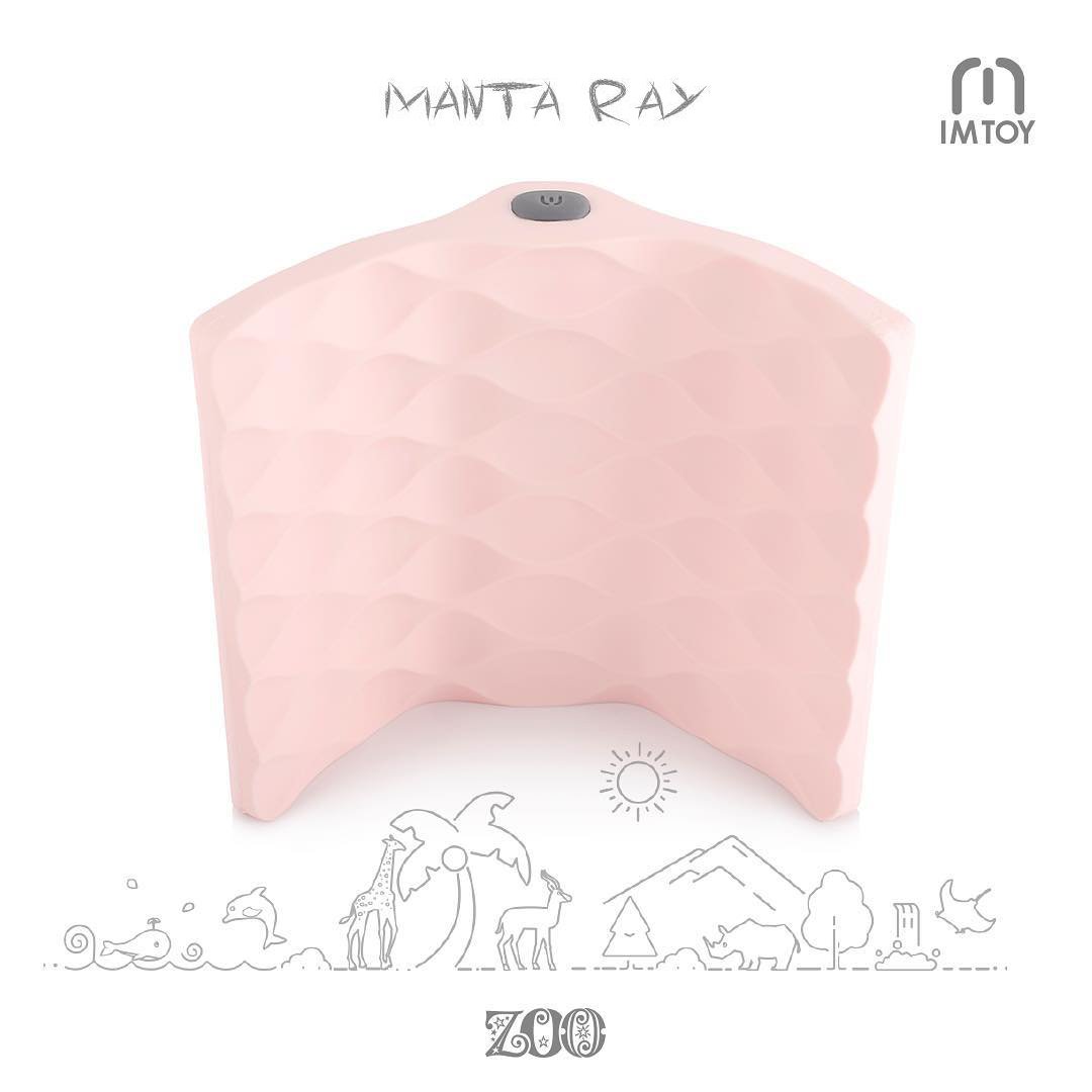 IMTOY_COM's tweet photo. When people first look at the Manta Ray they’re like, “WTF?” so here's what to do with it:
• Penis? Wrap the super flexible silicone around your erection, or sit on it to pleasure your P-spot. 
• Vagina? Manta Ray makes for an incredible lay-on vibe. https://t.co/owgDydbsiV https://t.co/ZfaTNsNwYQ