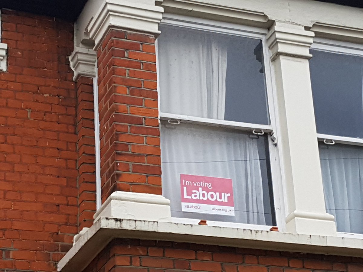 Labourstone's tweet photo. @WFLabourParty
#LabourPosters of #LeytonstoneE11 #Vol4 @LabourCllrs @LondonLabour @UKLabour #GOTP #LabourLeafletters #GOTV @mariepye #LabourDoorStep #VoteLabour3rdMay https://t.co/vHSlJKVnLg