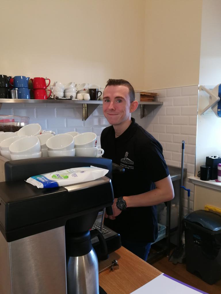 AilsaMclachlan's tweet photo. Dale having progressed from #ESFfirststeps onto stage 2 with #enableworks is now a qualified barista and confidence is reaching new heights 😎 very proud moment!!! Well done Dale!!! https://t.co/e4emFeHBLQ