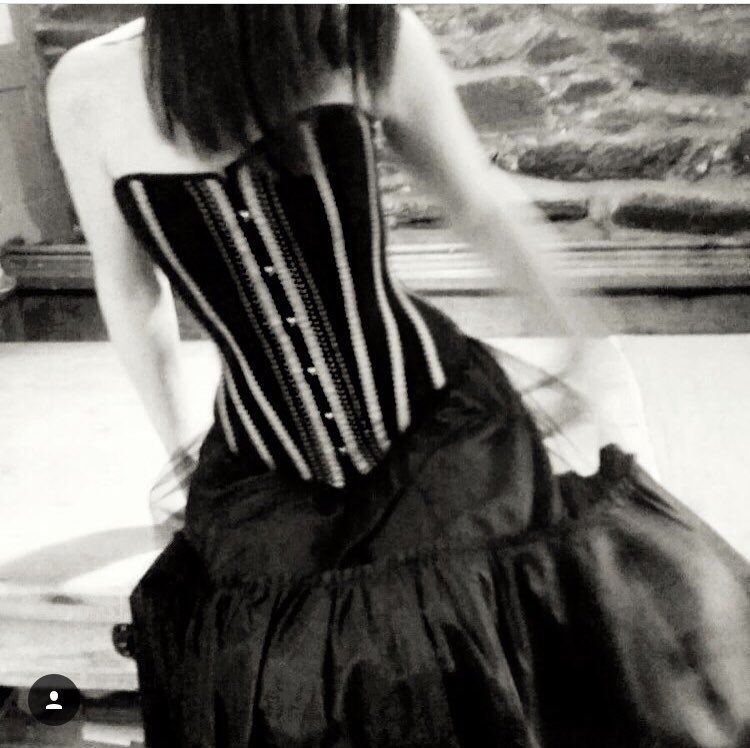 GillianHartle10's tweet photo. Wedding season is upon us as is Prom season I’m taking orders for bespoke corsets #corsets #fashion #fashiondesigner #weddingstyle #brides #Bridesmaids #prom2018 #PromDress #individual #trulyyours https://t.co/kEQXj1mLSb