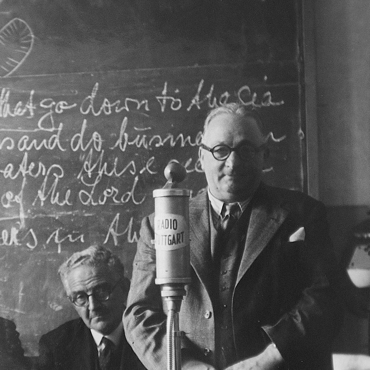 Weareyellowdoor's tweet photo. 'I believe that there is a big thing developing here. Please dad, talk to Dr. Klett about the good news!' - Hans Joachim Schmidtgen, May 15th 1948
๐
Want a sneak peek into the story behind this in #StHelens๐๐ป
https://t.co/H9MckrzEwy
#projectzei
@TheHeartofGlass https://t.co/3ggLGqEyqQ