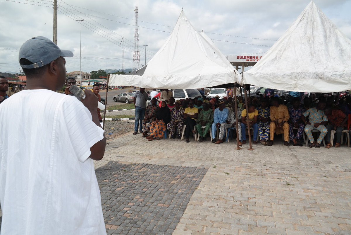 #Ekiti2018
And the tour continues..... Ado LGA for KAYODE OJO

#OjoIbukunDe

#WalkWithKayodeOjo, A NEW EKITI IS POSSIBLE