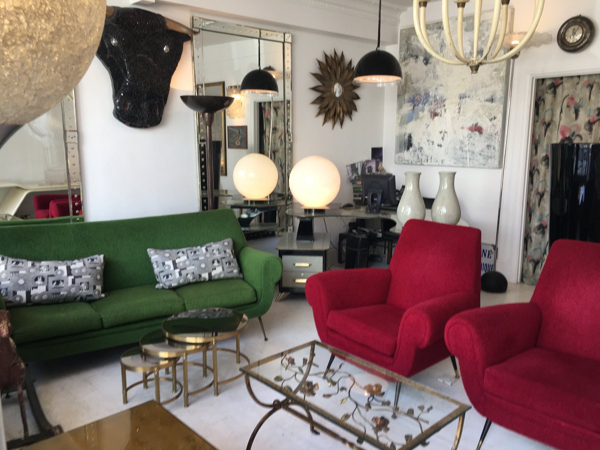 Dickson_Rendall's tweet photo. The shop this morning, visit us on Petworth High Street or shop online - https://t.co/imDxwg9Uxi #paada #petworth https://t.co/CbcT8Xq9C8