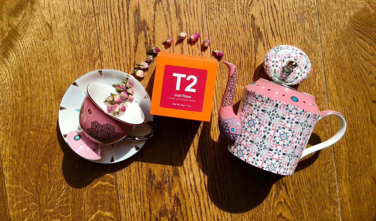 T2teaGlasgow's tweet photo. Pretty in pink with our βPimp My T2 Pale Pinkβ T-set π·ππ #t2teaglasgow #newteaware #t2moments https://t.co/I7iZmXDrpH