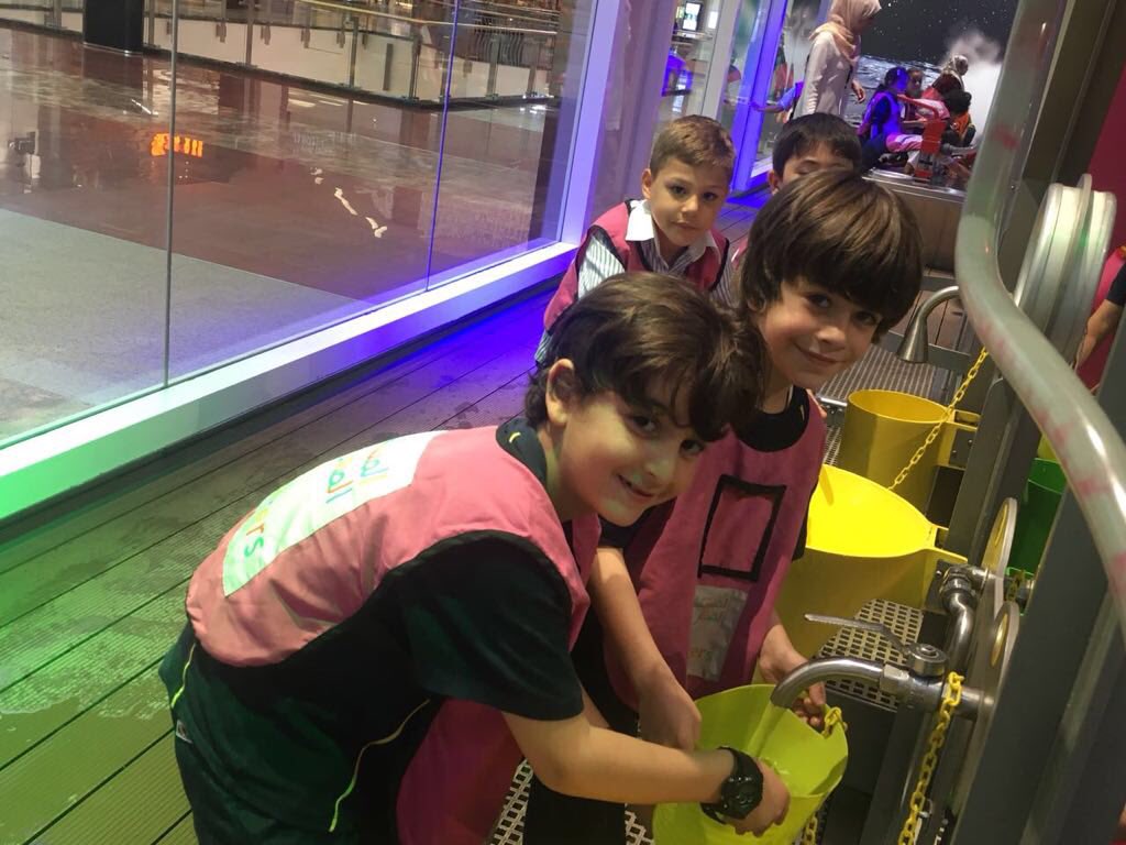 Mawakeb_Garhoud's tweet photo. G1 A,B,G sts went on an exciting excursion to #LittleExplorersDxB where they exercised their bodies &amp; minds &amp; learned wonderful new things
It was an amazing day @MirdifCityCtr #fun #exploreAndLearn #beingWellDubai @HappyUAE https://t.co/8qbUzJD8hg