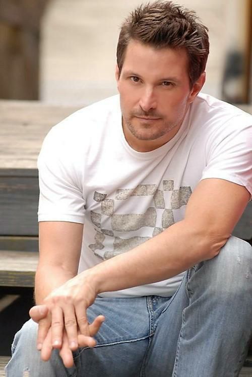 Happy Birthday to Boyd Tyrone Herndon, says Ty Herndon.
Born May 2, 1962 in Meridian, Mississippi. 