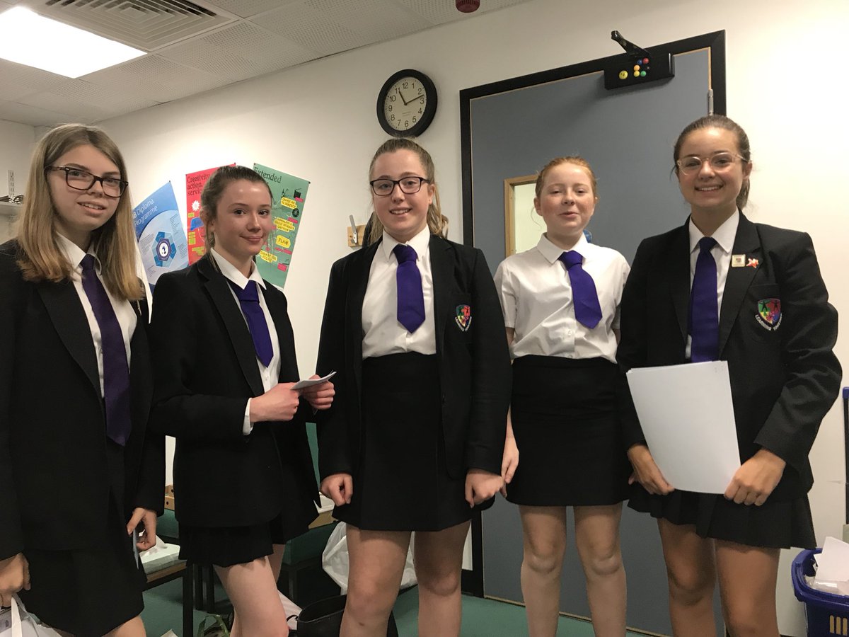 Getting ready for the Dragons’ Den <a href="/LMDCHSCA/">LMDCHS Enrichment</a> <a href="/SBCGuernsey/">Gsy Student Business</a>
