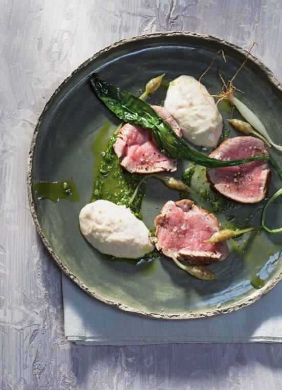 BuchGourmet's tweet photo. Gestern Pesto gemacht. Lust auf Kalbsfilet mit Räucherforellencreme &amp; Bärlauchpesto?
https://t.co/N6rFzaTme8
#Rezept Richard Rauch #Kochbuch Frühling - Die Jahreszeiten-Kochschule Katharina Seiser Foto © Joerg Lehmann Brandstätter Verlag #Bärlauch #Pesto #Frühling #Kalbsfilet https://t.co/nJ7XhLShLV