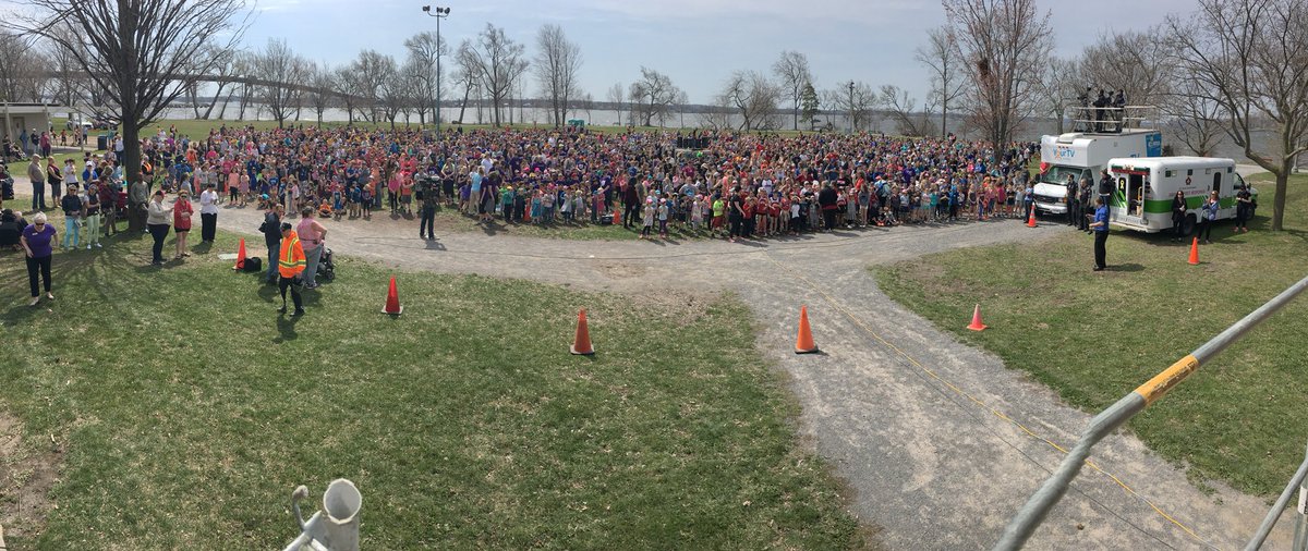 HPEschools's tweet photo. Over 3,000 students from 24 schools here at Celebration of Dance #CelebrationofDance #hpecod https://t.co/c9kzY5SQwB