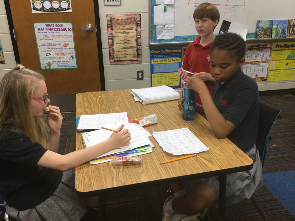 DrLABYRD's tweet photo. Using math talks to solve problems on improper fractions and mixed numbers. #gacelem https://t.co/gFL2EsSguC