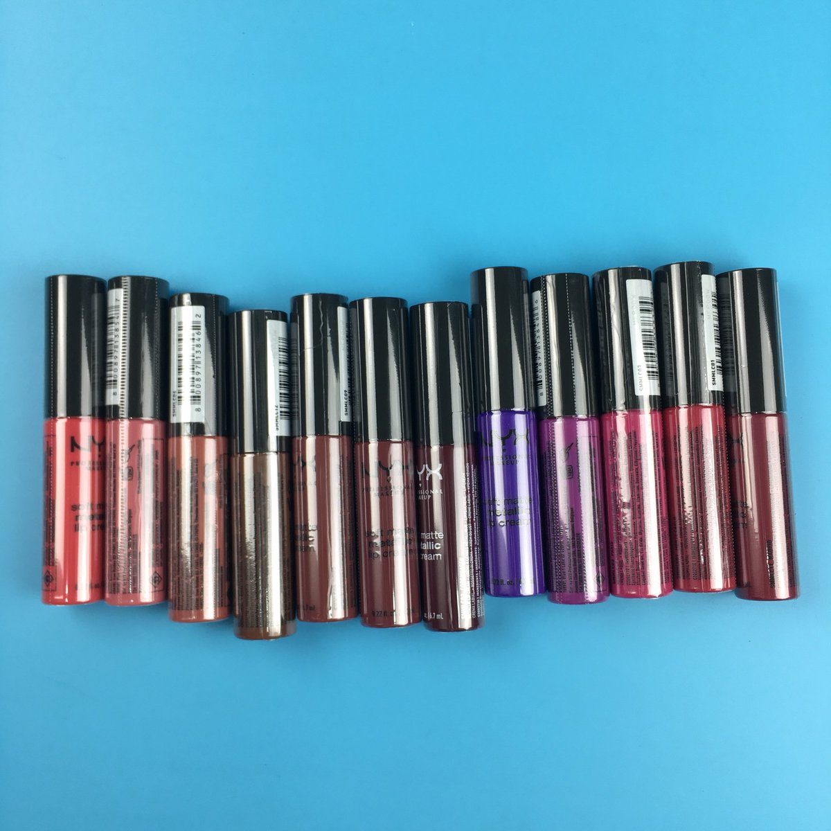 Viviennewonder's tweet photo. แจกครับผม ลิปแมตต์ ของ NYX ไซส์จริง เป็นของใหม่ ทั้งหมด 12 แท่ง พร้อมกระเป๋าใส่น่ารักๆ เอาไปคนเดียวทั้งเซ็ตเลย แค่ RT + FOLLOW ประกาศ 2 มิถุนายน นาจา ลุย https://t.co/ukg5kiYoA9