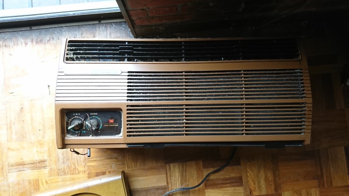 昭和レトロなエアコン（注意！室内機のみ） 第458回 日立昭和40年代のルームエアコンの巻 日立 RA-182D RAS