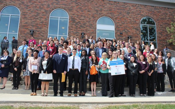 jagindiana's tweet photo. Happy birthday, @GovHolcomb! Thank you for being such a strident supporter of #JAGIndiana, @jagnational, and all of our JAG students! Glad to have you in the #JAGFamily! https://t.co/ThOWRHr7T3
