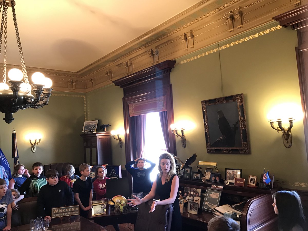 4th and 5th graders experience our capitol building on a very personal tour of the governor’s office! <a href="/CPiczkowski/">Craig Piczkowski</a>