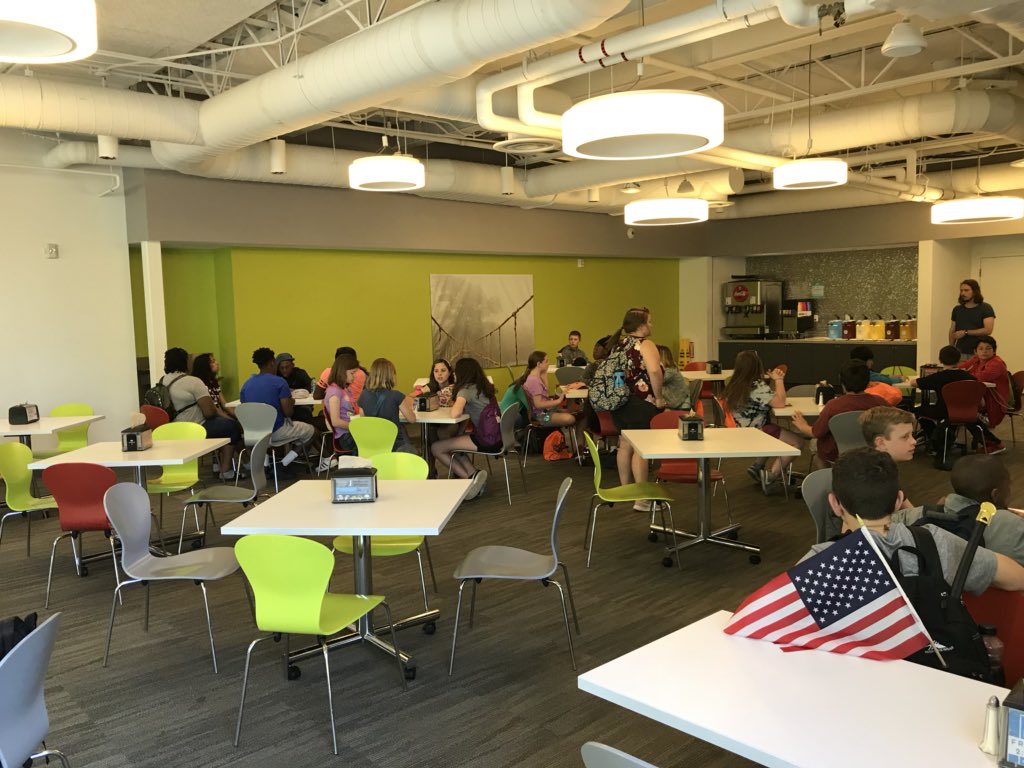 kgdoyle4's tweet photo. PCS students getting the chance to learn about college life at #GeorgeMasonUniversity #PCSMSTrip #learningisfun https://t.co/vJsy6yy0TY