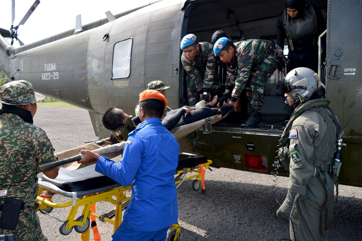 myjointforce's tweet image. Demo pelaksanaan operasi/eksesais mencari &amp;amp; menyelamat maritim (Maritim Search and Rescue Exercise -  Maritime SAREX) yg melibatkan semua agensi yg mengambil bahagian
#DefenceDiplomacy
#PacificPartnership
#teamingforsuccess
#missioneffectiveness
#interoperability
@PacificPartner