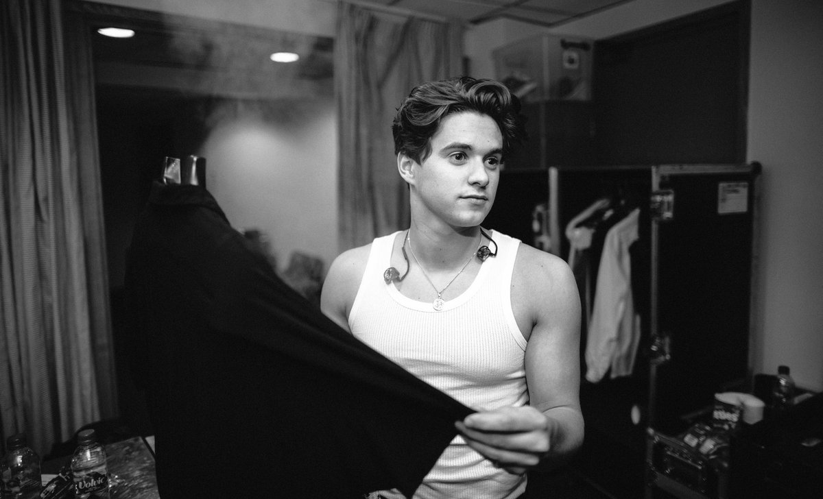 TheVampsBrad's tweet photo. Notts by @DeanSherwood, you were wonderful. Liverpool tonight. X https://t.co/thkvMVLAKq