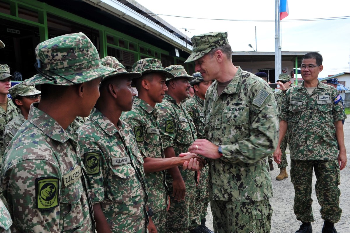 myjointforce's tweet image. Penyerahan projek Engineer Civic Action Programme-ENCAP Pacific Partnership 2018 mengecat bangunan klinik dan memperbaiki serta mebina tangki air Klinik Merotai Besar
#DefenceDiplomacy
#PacificPartnership
#teamingforsuccess
#missioneffectiveness
#interoperability
@PacificPartner