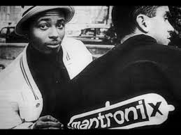 EarthdwellaB's tweet photo. 1985 Matronix Outta the Bronx New York the duo originally from Jamaica made up of DJ Kurtis Mantronik and MC Tee releasing on Sleeping Bag Records the group is known for there blend of old school HipHop and electronic 
#HipHop
#HipHopHistory
#Matronix
#Jamaica
#bronx
#Newyork https://t.co/BHfzZmpGtY