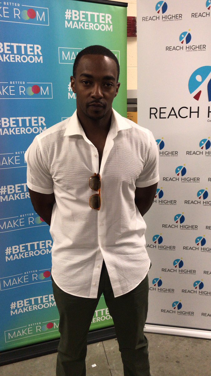 reachhigherPHL's tweet photo. Look who's here at College Signing Day 2018, @AnthonyMackie #CollegeSigningDay #BetterMakeRoom #ReachHigherPhilly #CFCharities https://t.co/iNUhrcOvK2