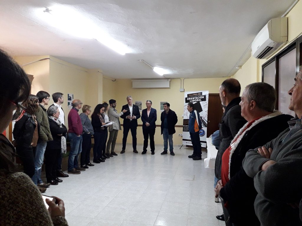 GrupoAdat's tweet photo. Gracias por acompañarnos y apoyarnos un día más durante la presentación de #eMPLEADAT: #espacio de #empleo y #emprendimiento. 

Nos sentimos afortunados por el #tiempo q todos habéis dedicado, ya que es lo más valioso que hoy tenemos. 

#Empleo #Formación #DonBenito #Extremadura https://t.co/cL7jIx2Rt2