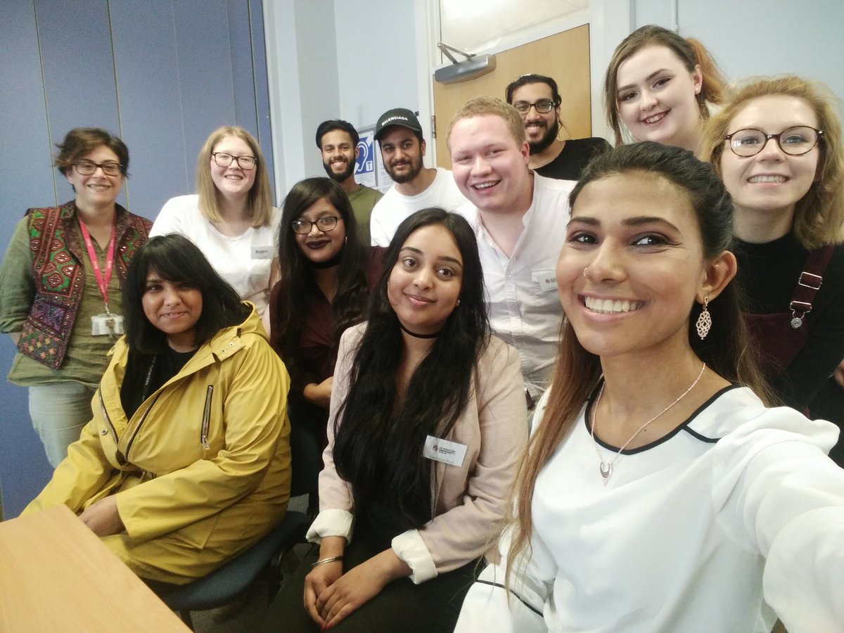 DMUHistory's tweet photo. The almost obligatory conference selfie! Well done to all the MA History and MA English students who have put in an enormous amount of energy into making the @HUMSConference a success. @95Trotter @RheannaBoyes @taylorrobinson_ @MasihZareen @pippavirdee. @DMUEnglish #DMUNarratives https://t.co/48mZhXaH4y