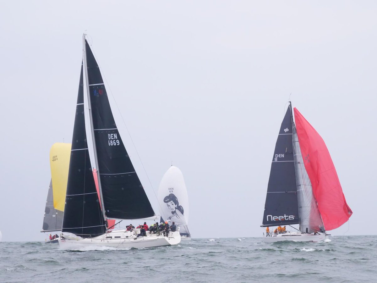 Budvar_Sailing's tweet photo. MaiOR 2018 - So geht Segeln! - https://t.co/mvoEsz6UR9 #Leidenschaftimsegeln #Immereinehandbreitwasseruntermkiel #Leidenschaftdieverbindet https://t.co/06pxLTIX4k