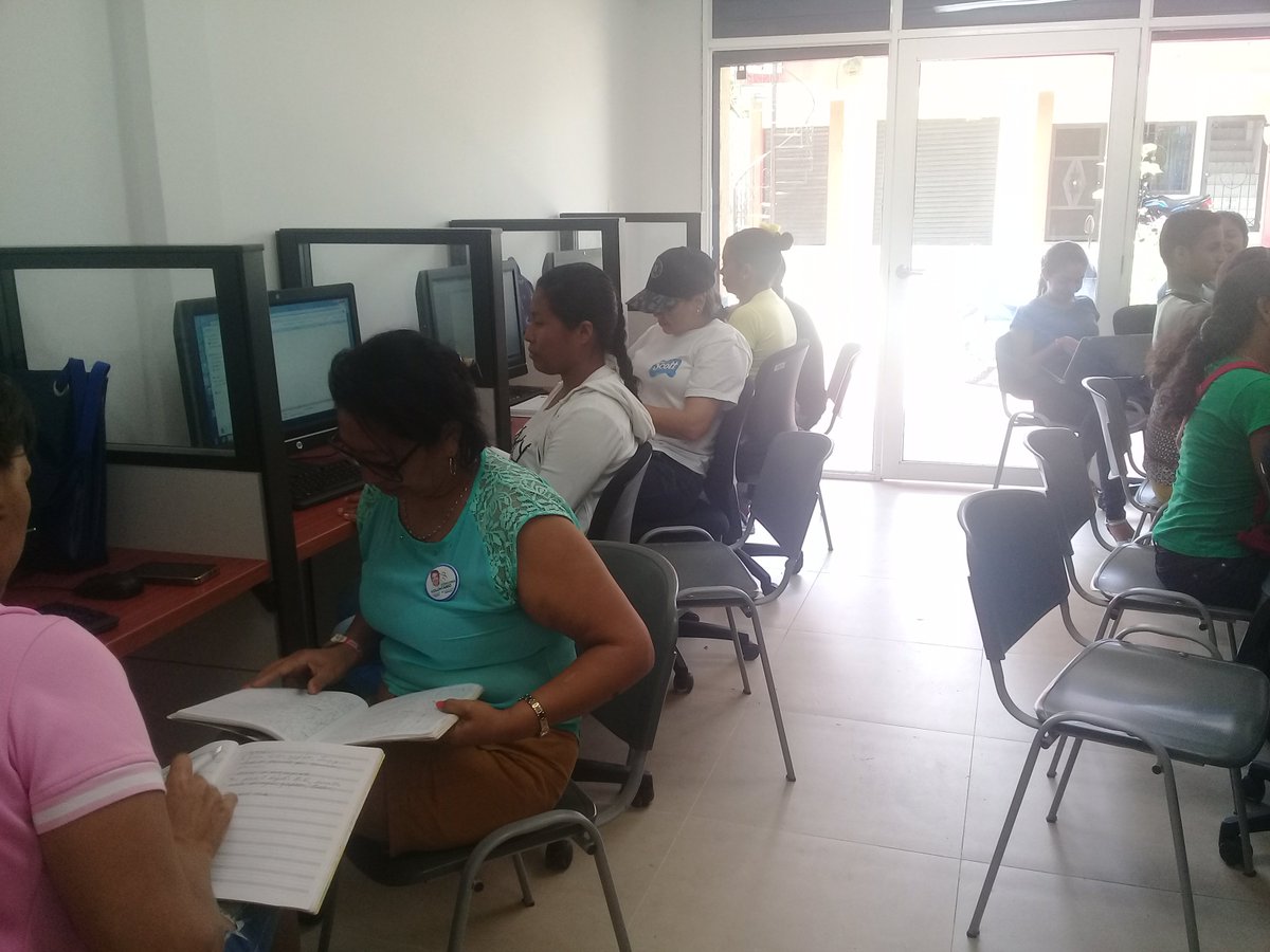 SISTEM3SENACFMA's tweet photo. Inagurando la sala de Sistemas en formacion complementaria municipio de Puerto Libertador. Que bendicion @SBDIR_SENACFMA https://t.co/788E5GuOx7