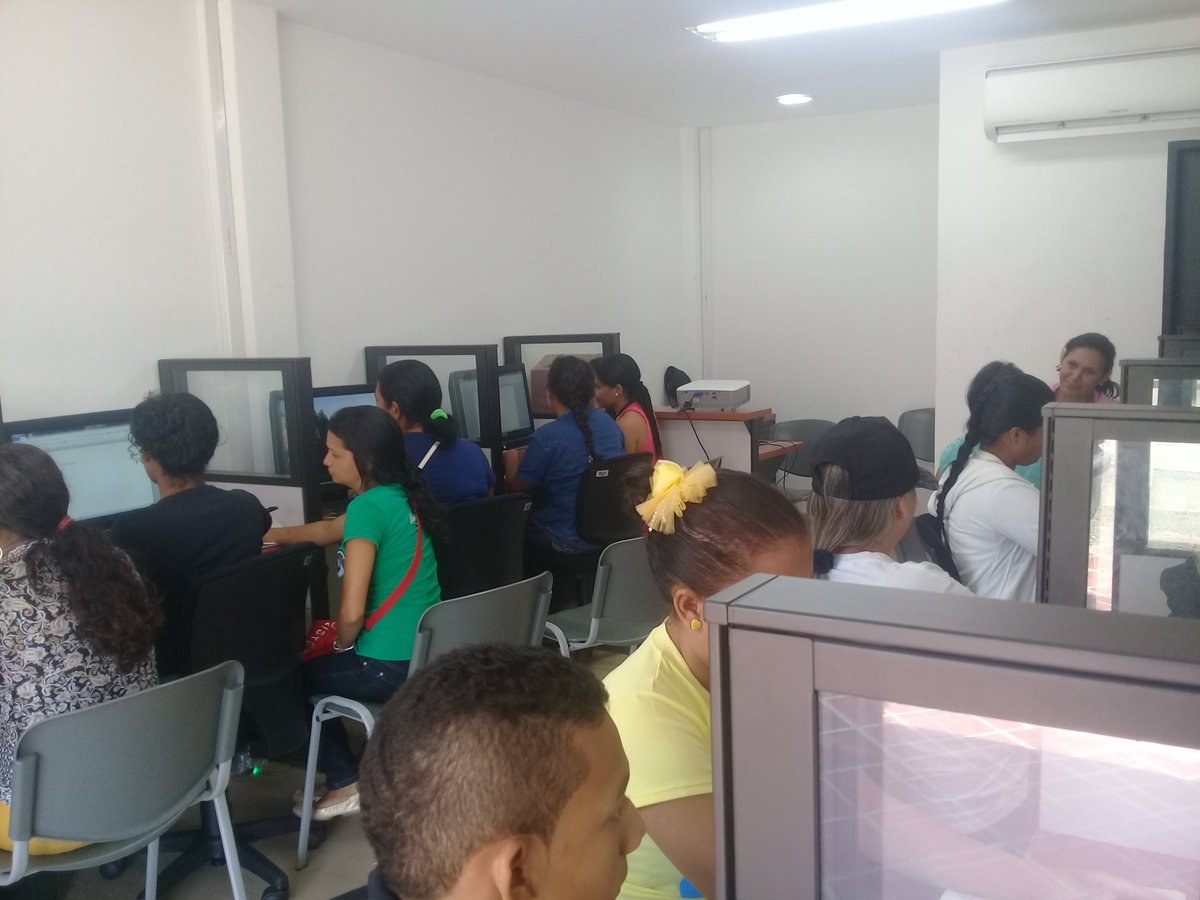 SISTEM3SENACFMA's tweet photo. Inagurando la sala de Sistemas en formacion complementaria municipio de Puerto Libertador. Que bendicion @SBDIR_SENACFMA https://t.co/788E5GuOx7