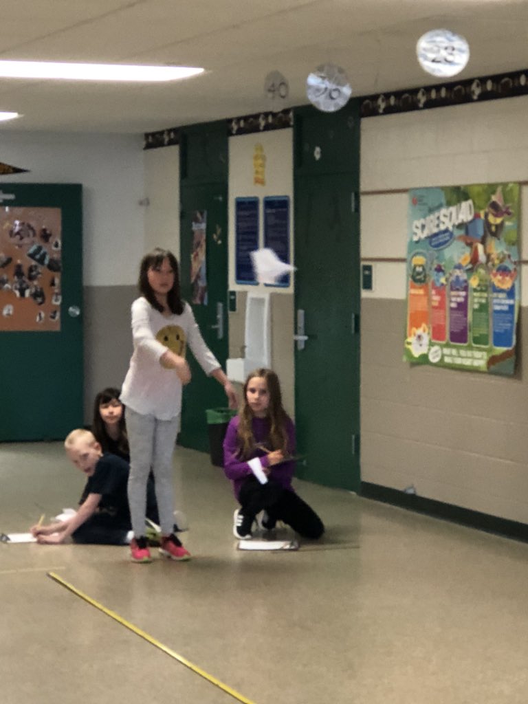 MrsPenz4gr's tweet photo. Zoom...paper airplane math measurement ✈️ #mathisfun https://t.co/Ie17tHvfXk