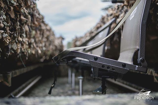 ProdigyBoats's tweet photo. Prodigy Hunters Series.... #millenniumseats #ducksblind #boatblind #huntincomfort #seats #prodigyboats #boatblind #drakewaterfowl #migrationnation #luckyduck #waterfowl #bossdrives #hydroturf #wednesday #humpday🐫 https://t.co/VhdF5iYQtK https://t.co/BrFiXoNJEC