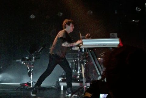 concertandcocom's tweet photo. #TheSoftMoon Chronique des super concerts de @thesoftmoon et #JESSICA93 à L'@epiceriemoderne de Feyzin le 16 mars 2018 : https://t.co/I4xwZu6pLU https://t.co/pzAZPfNRPt