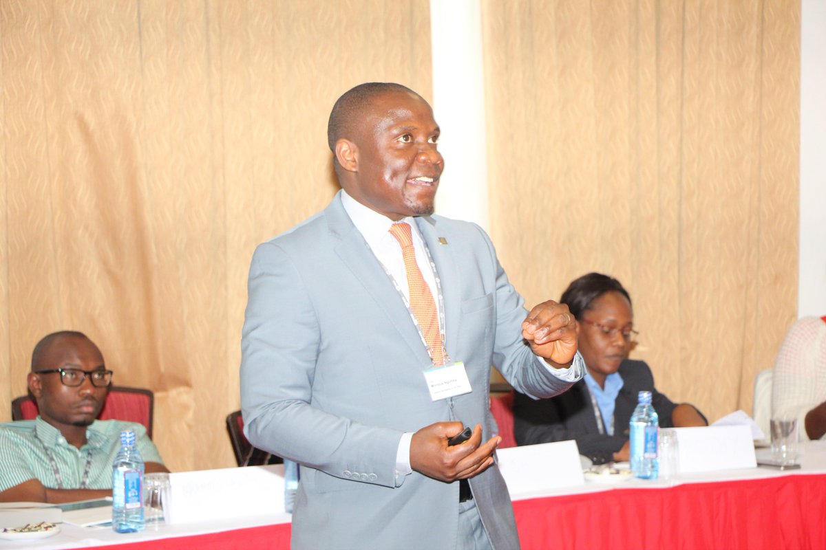 ISSACOMM's tweet photo. #ISSA member institutions from Kenya, Mozambique, Nigeria, Tanzania, Uganda and Zambia join our Academy workshop to learn and exchange on #Investments for #SocialSecurity Funds #ecassa - Mombasa, Kenya, 2-4 May 2018 https://t.co/Pf5cMwUiJ1