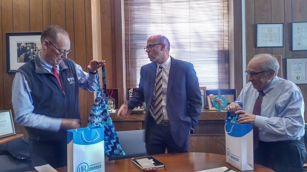 Uni_Rwanda's tweet photo. Today: The Vice Chancellor had a fruitful meeting with both Dr Paul Farmer and Dean Bruce Donoff at Harvard School of Dental Medicine...details soon #WeAreUR @harvardmed @Harvard_Press @Harvard @harvard @Rwanda_Edu https://t.co/vYh94v75ku